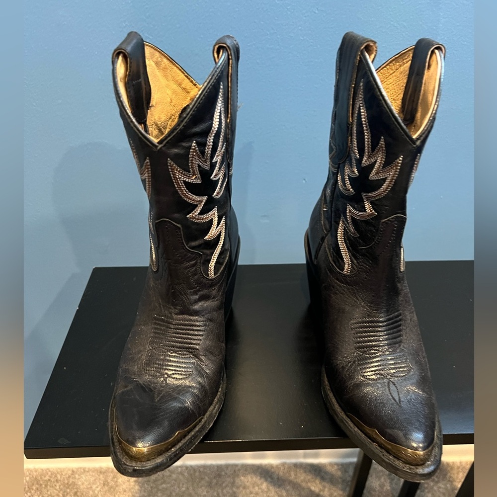 Leather cowboy boots